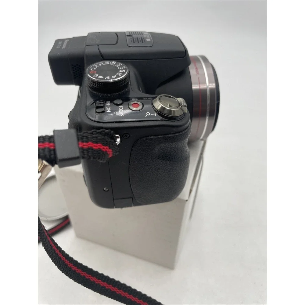 Panasonic Lumix DMC-FZ40 Digital Camera 14MP 24x Zoom+Battery+Charger+SD Card+